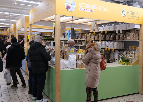 Negozio Capoccia Bio al Mercato Contadino Madonna Alta